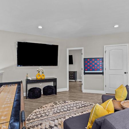 West End Whimsy | Jz Vacation Rentals Tower Grove Eksteriør billede