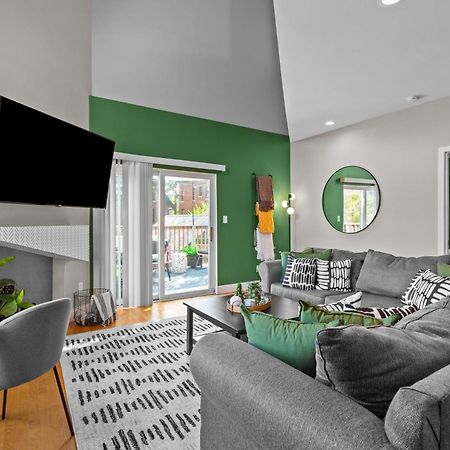 West End Whimsy | Jz Vacation Rentals Tower Grove Eksteriør billede