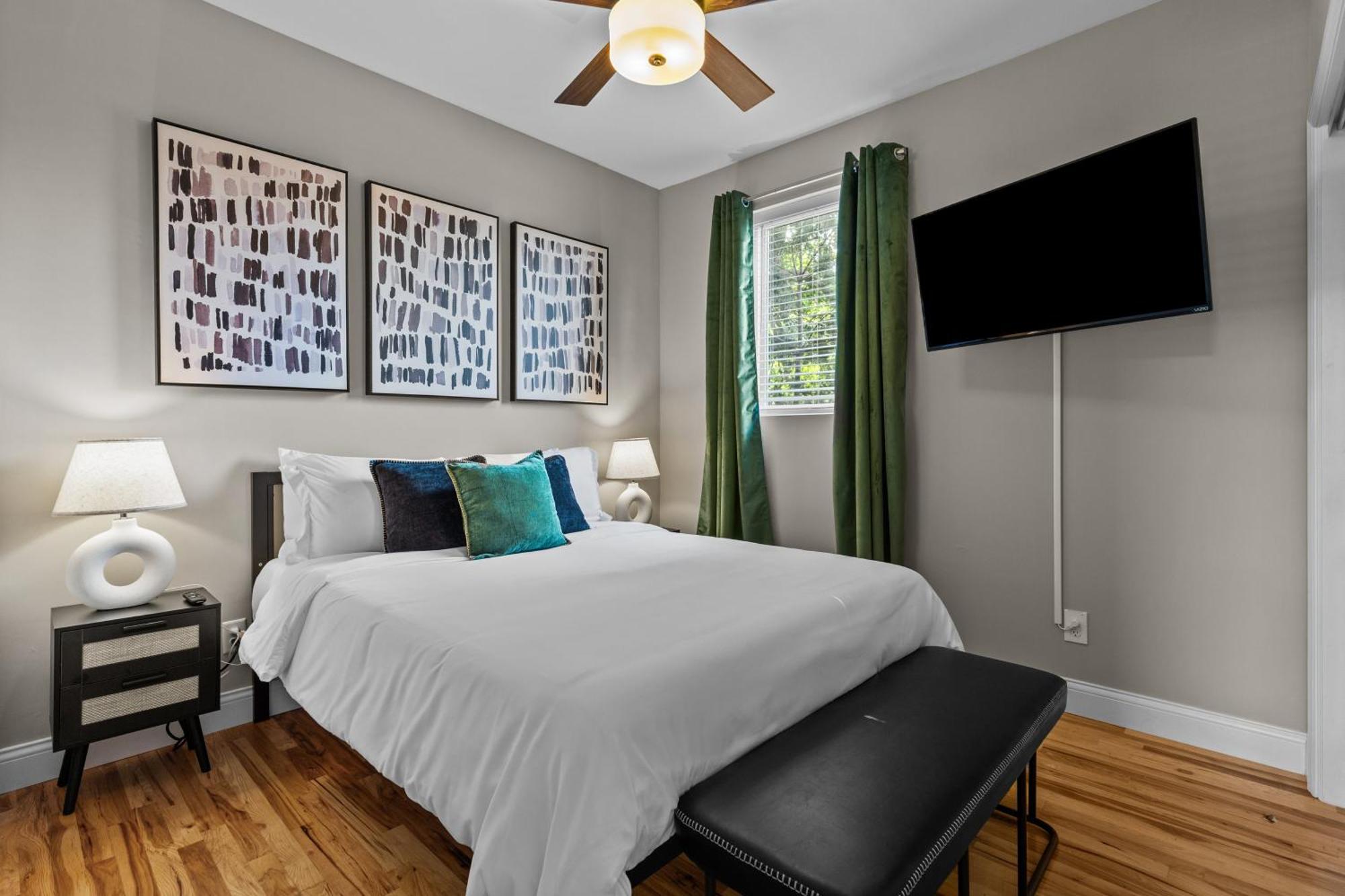 West End Whimsy | Jz Vacation Rentals Tower Grove Eksteriør billede