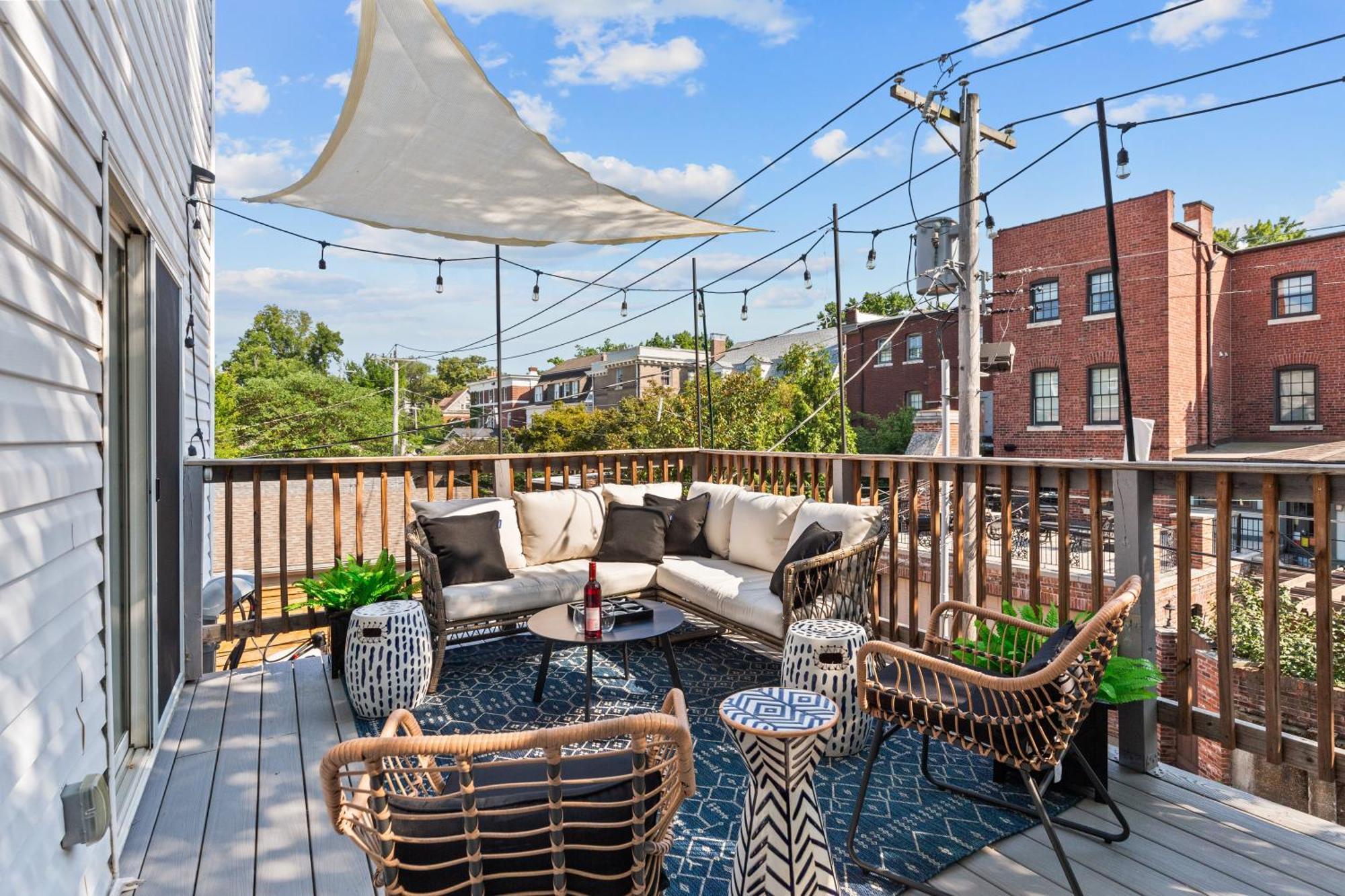 West End Whimsy | Jz Vacation Rentals Tower Grove Eksteriør billede