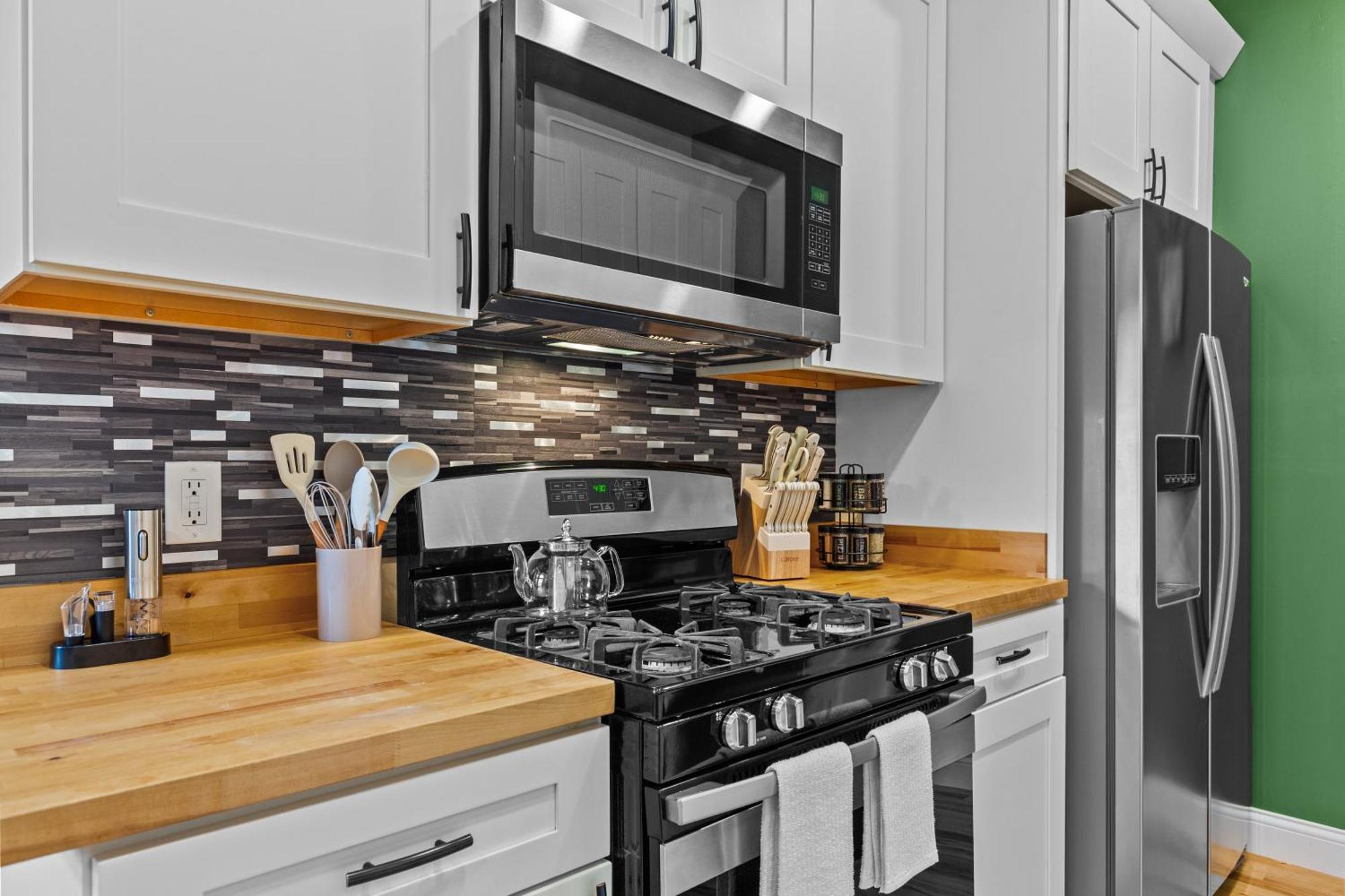 West End Whimsy | Jz Vacation Rentals Tower Grove Eksteriør billede