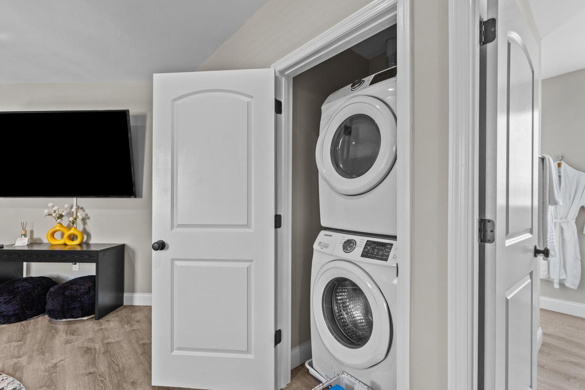 West End Whimsy | Jz Vacation Rentals Tower Grove Eksteriør billede