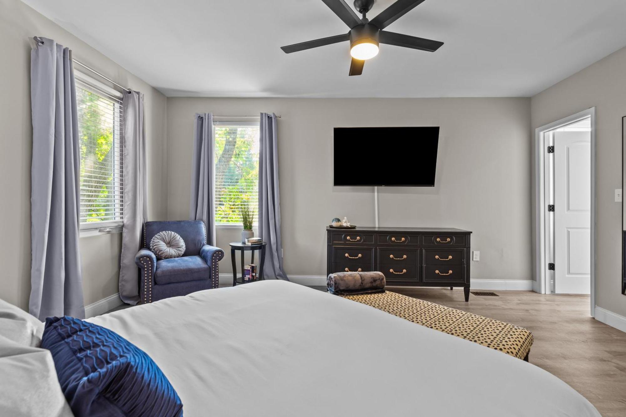 West End Whimsy | Jz Vacation Rentals Tower Grove Eksteriør billede