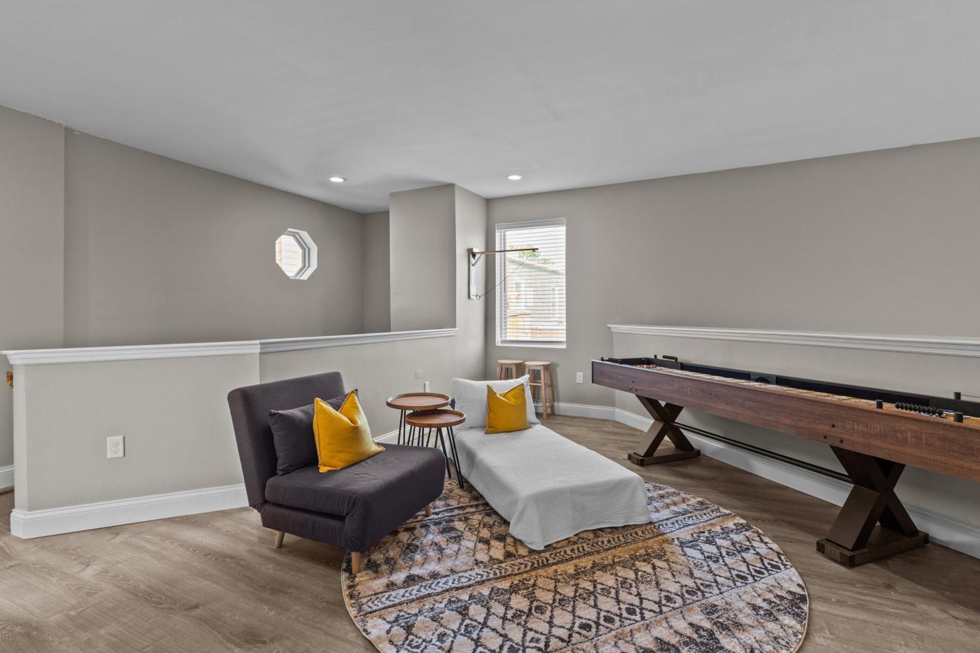 West End Whimsy | Jz Vacation Rentals Tower Grove Eksteriør billede